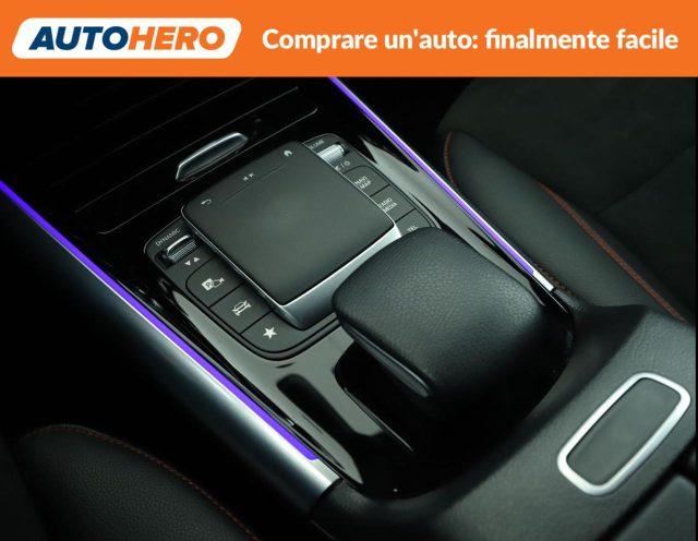 MERCEDES-BENZ GLA 200 d Automatic Premium