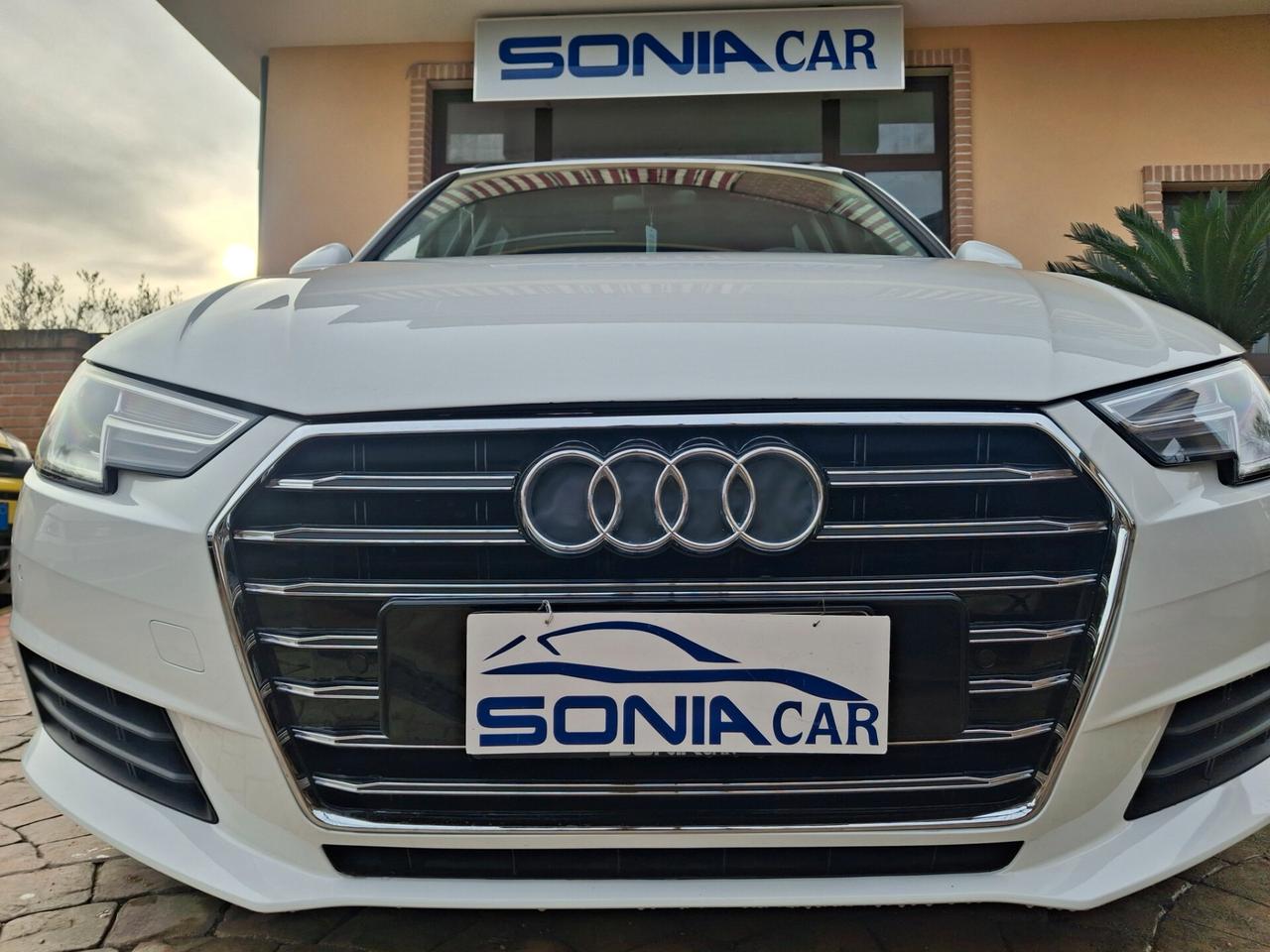 Audi A4 2.0 TDI 150 CV ultra S tronic Business