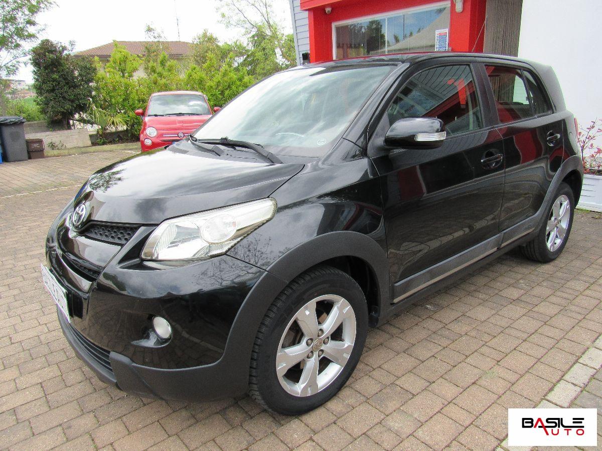 TOYOTA - Urban Cruiser - Cruiser 1.4 D-4D AWD Luxury