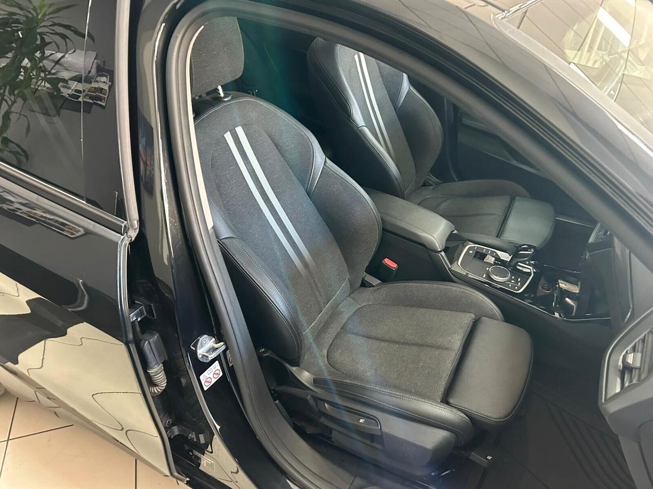 Bmw 118i 5p. Sport auto