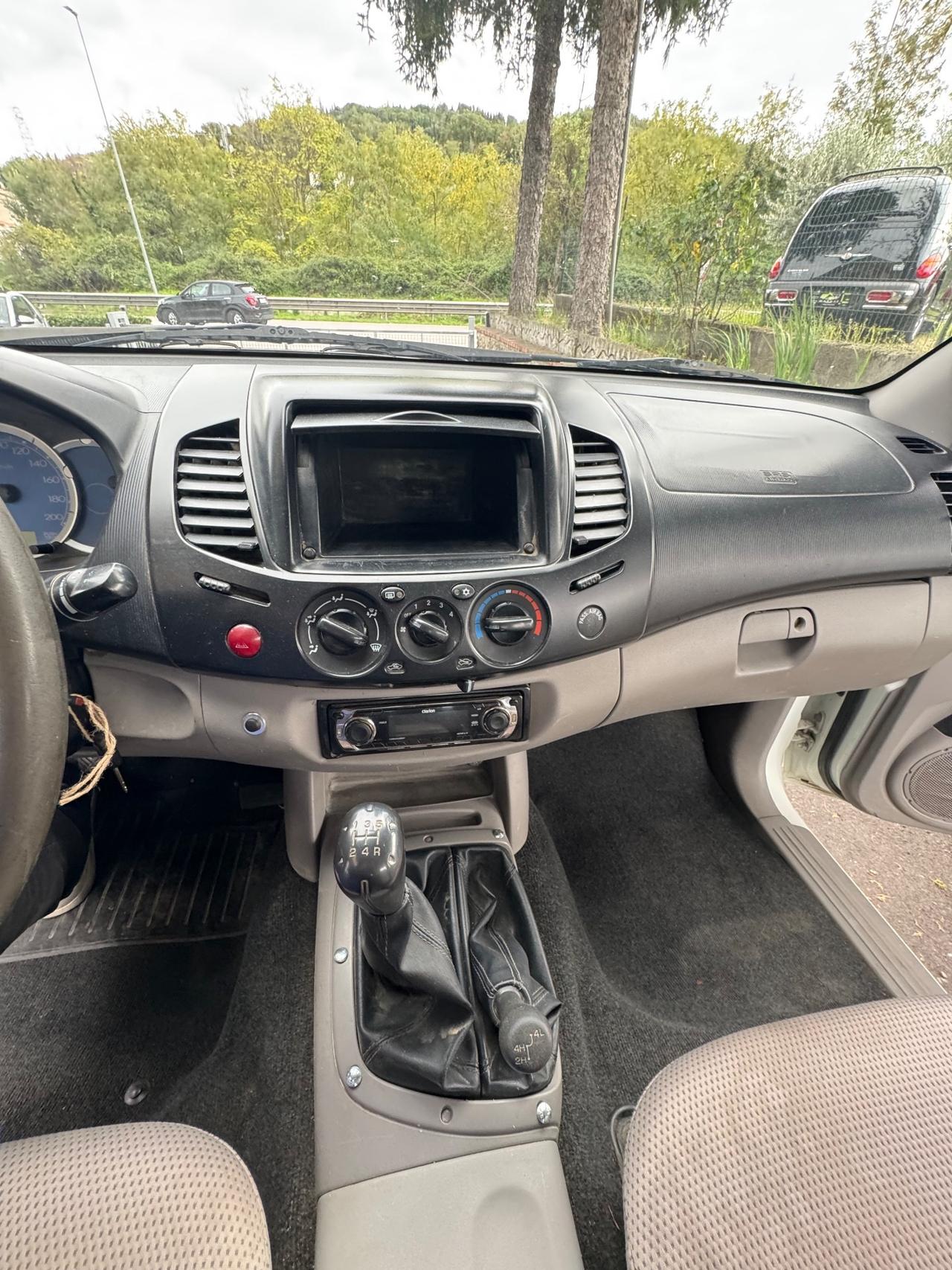 Mitsubishi L200 2.5 DI-D/136CV Double Cab Intense