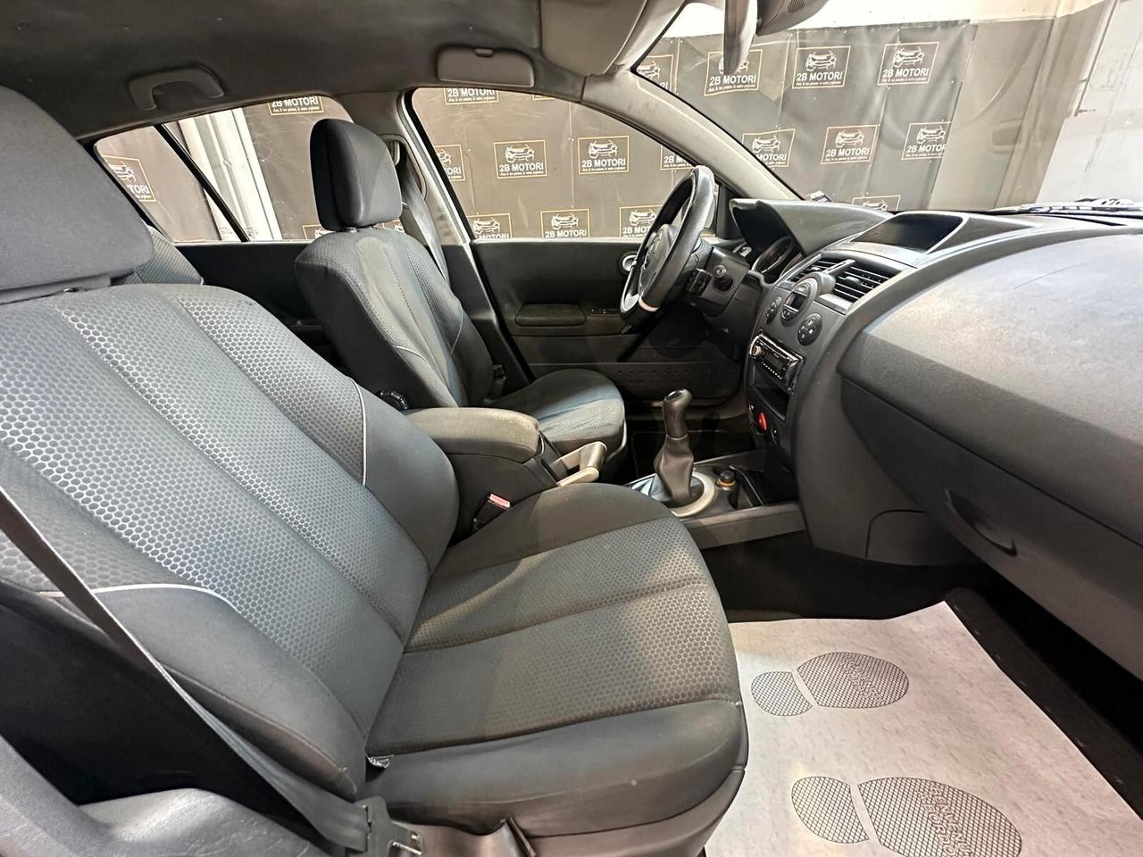 Renault Megane Mégane 1.5 dCi/100CV 5 porte Confort Dynamique