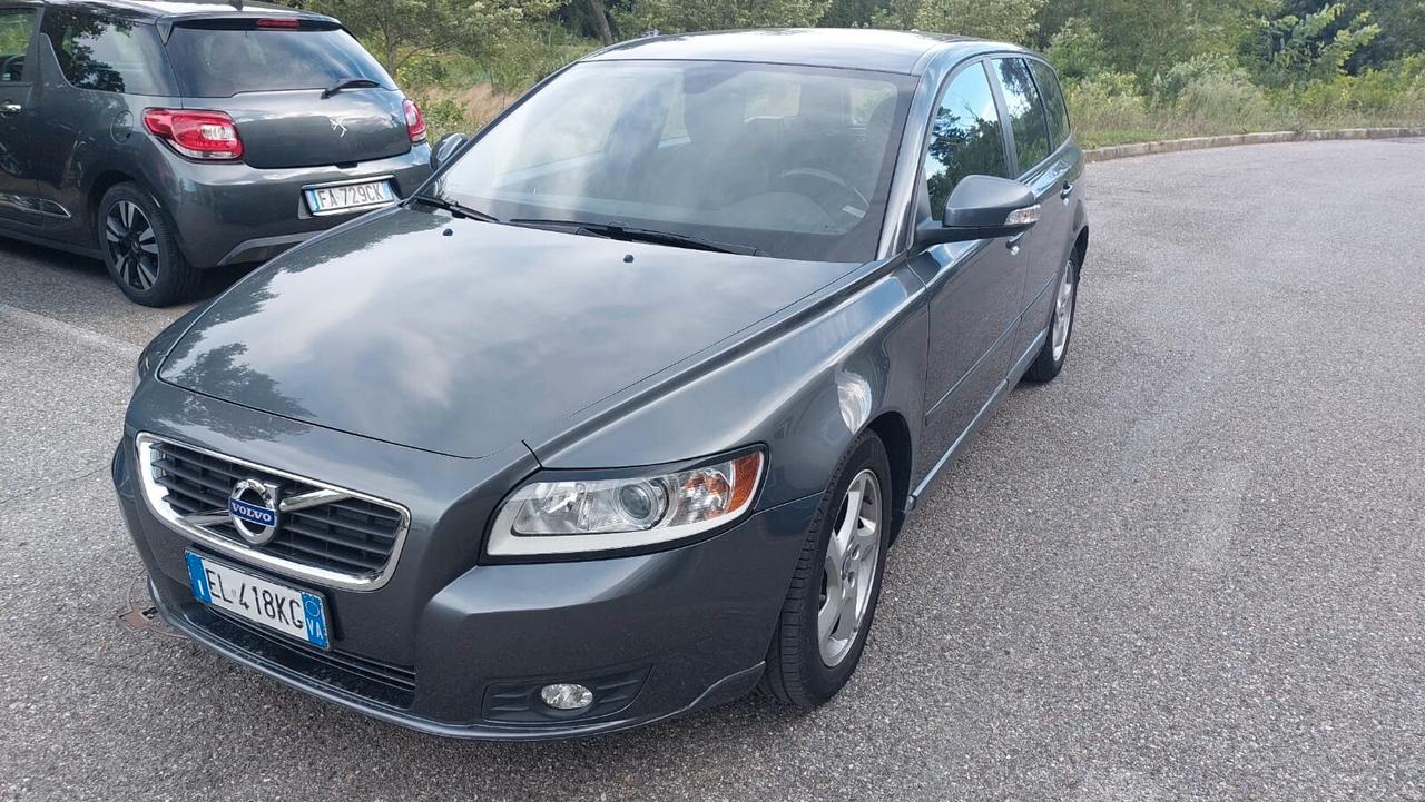 Volvo V50 D2 POLAR