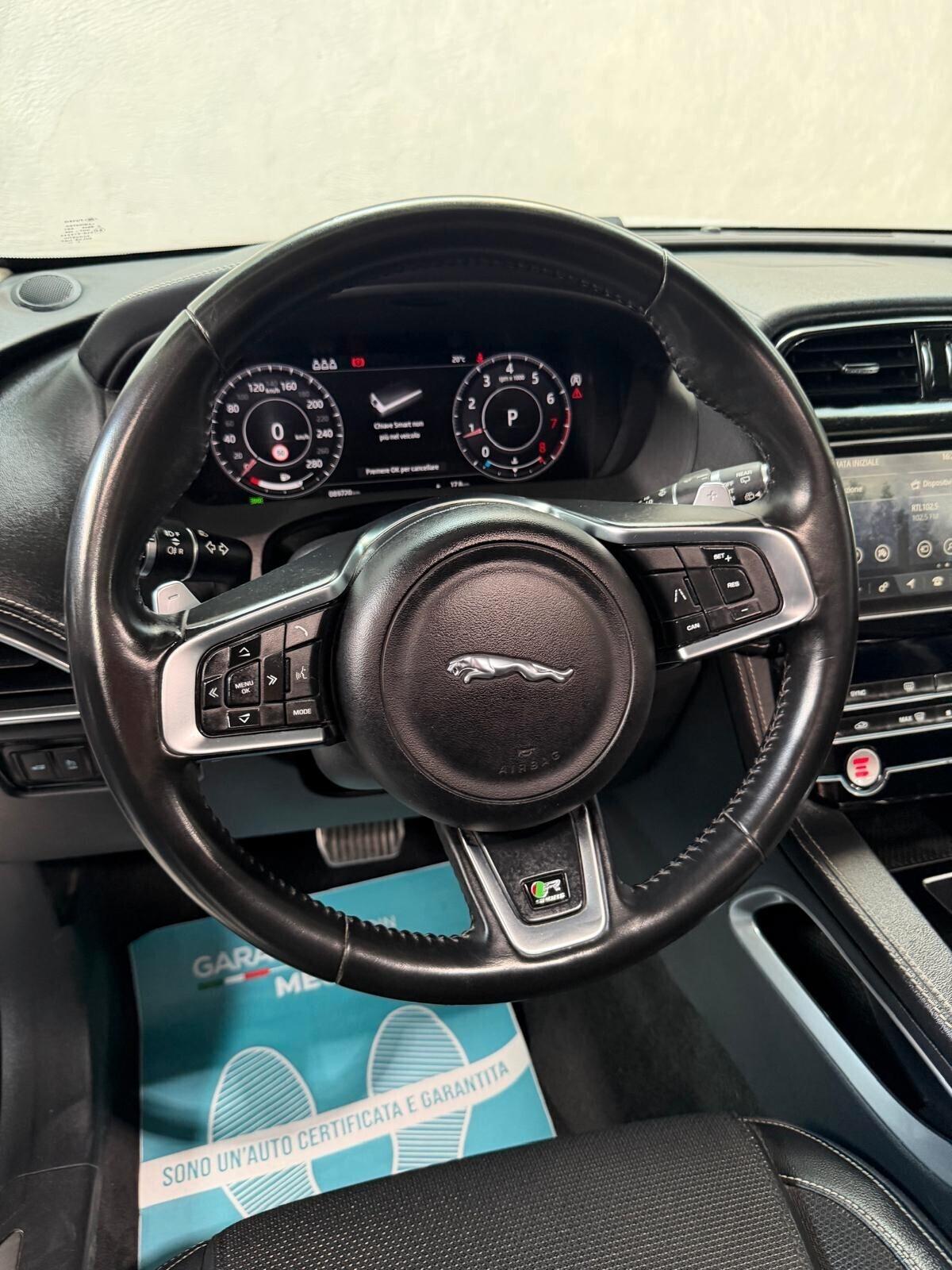 Jaguar F-Pace R-Dynamic GancioTraino Tetto Benzina
