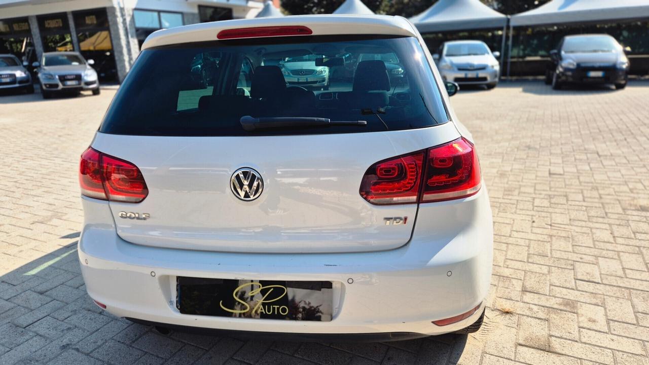 Volkswagen Golf 1.6 105cv/Automatica/ Adatta Neopatentati
