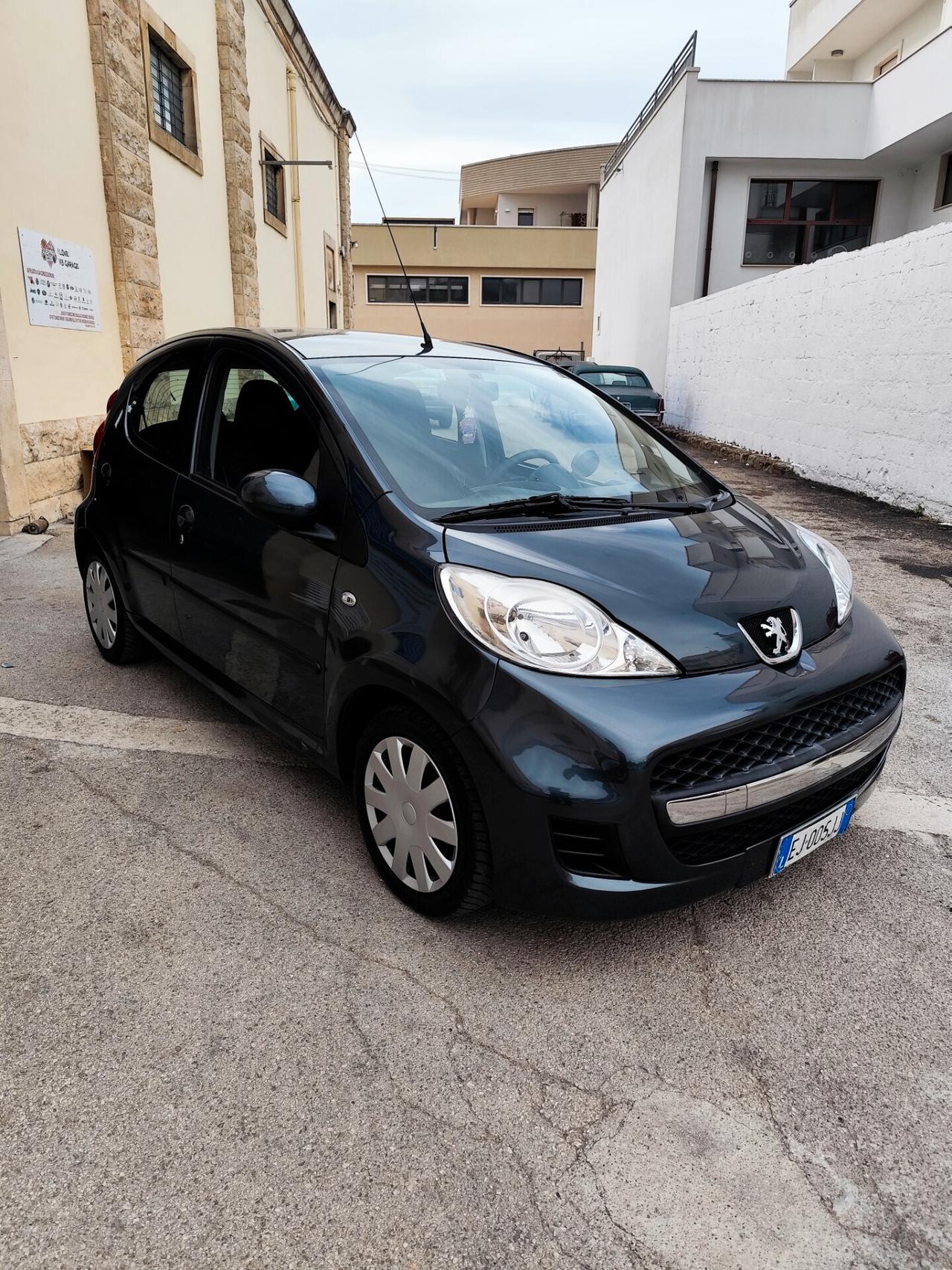 Peugeot 107 1.0 68CV 5p. Active 2Tronic