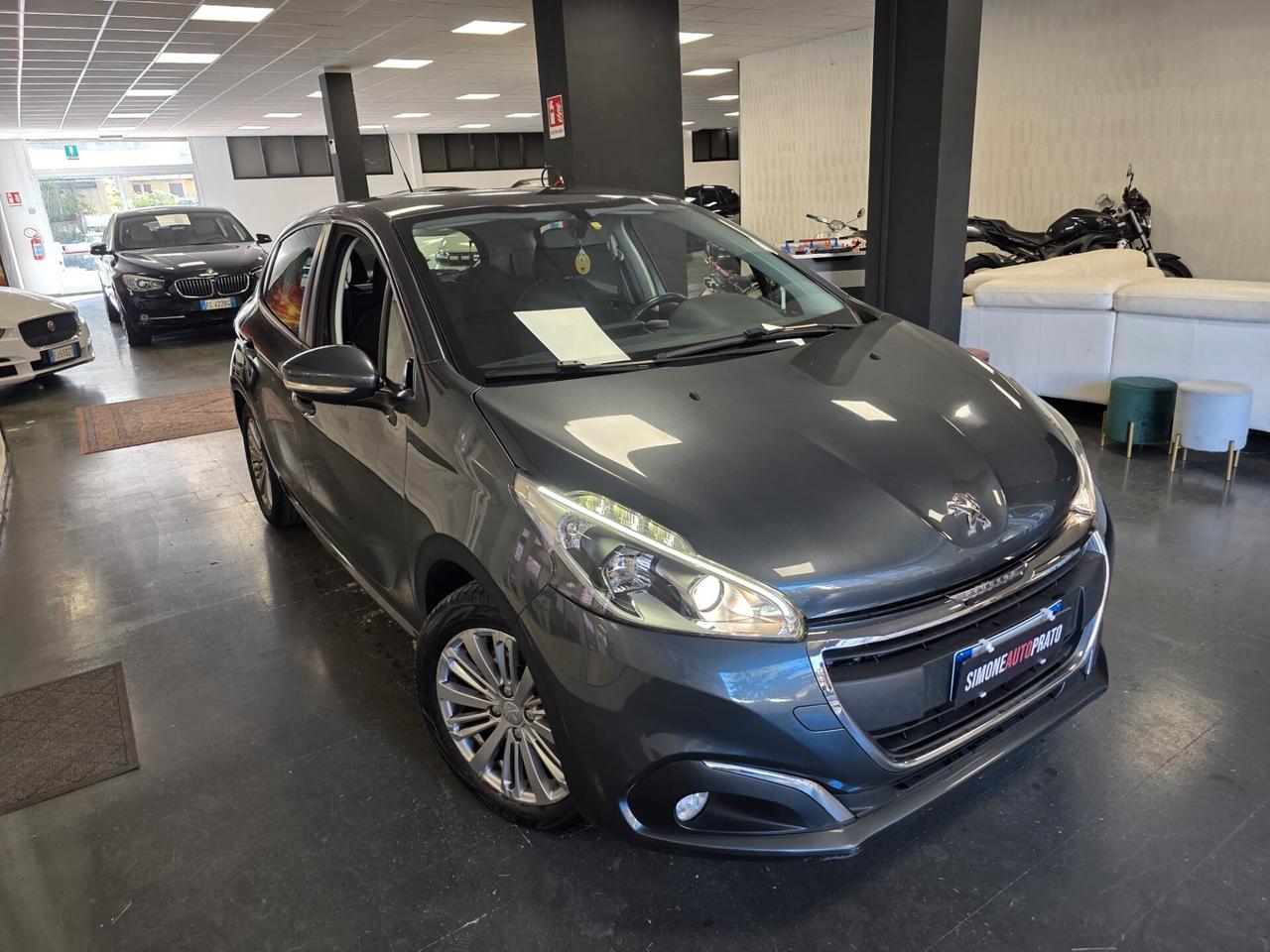 Peugeot 208 PureTech 82 5 porte Allure