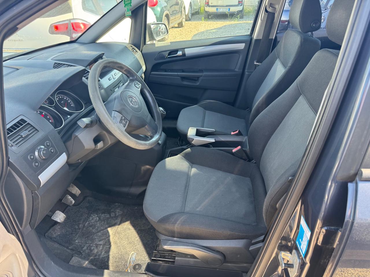 Opel Zafira 1.6 16V VVT Enjoy