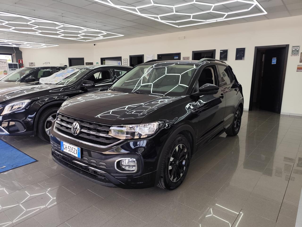Volkswagen T-Cross 1.0 TSI 110 CV DSG Sport