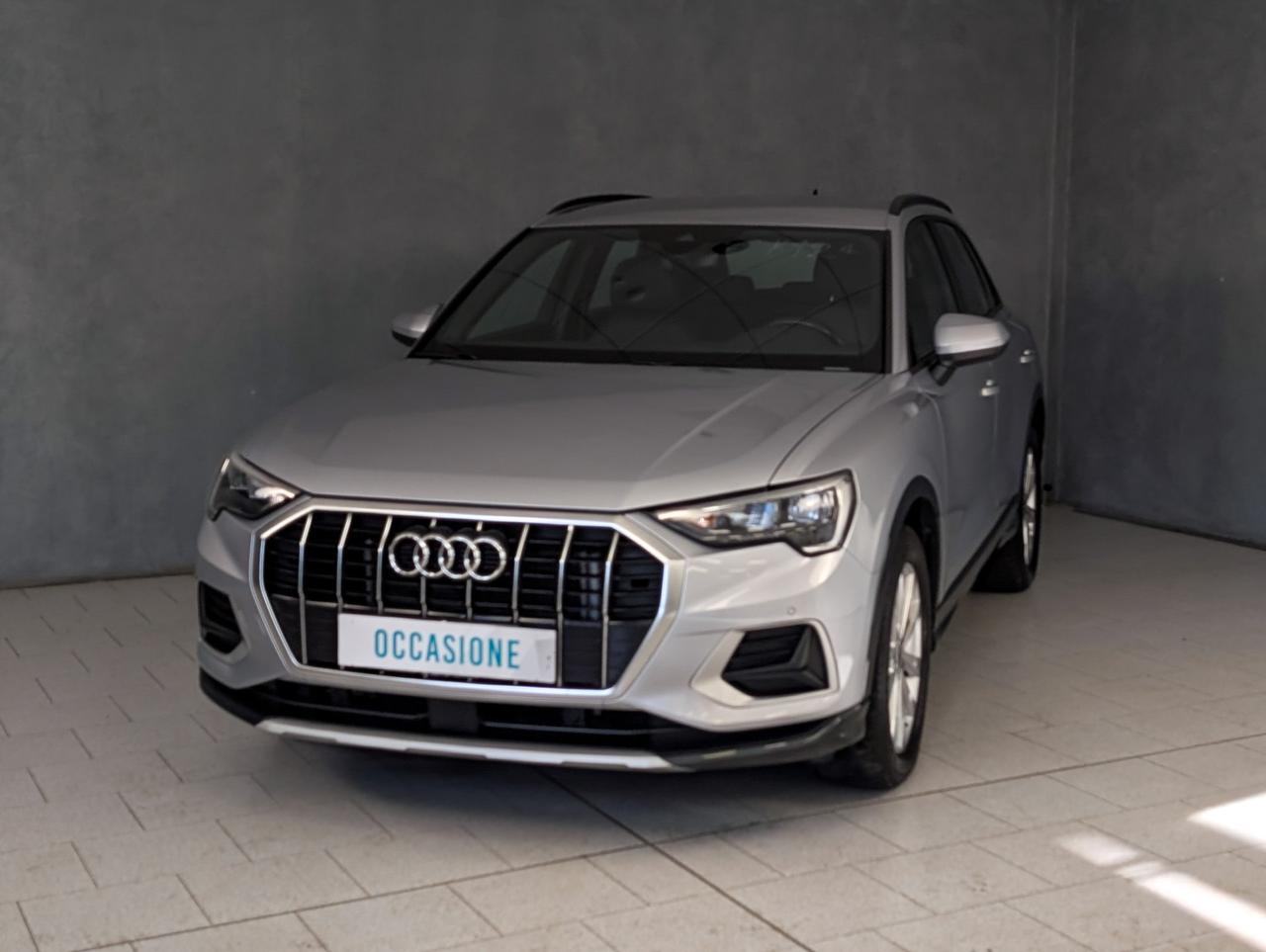 Audi Q3 35 TDI S-tronic Business Advanced