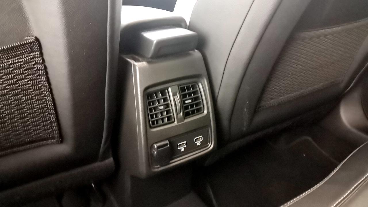 RENAULT Captur II 2019 - Captur 1.6 E-Tech phev Intens 160cv auto my21