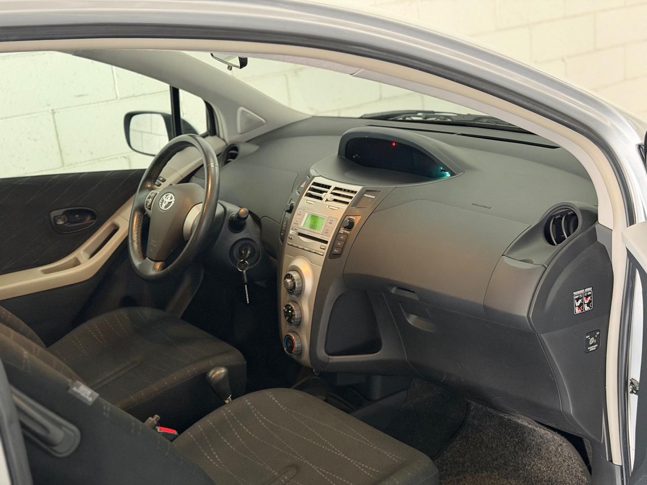 Toyota Yaris 1.3 3 porte Sol 13.000km