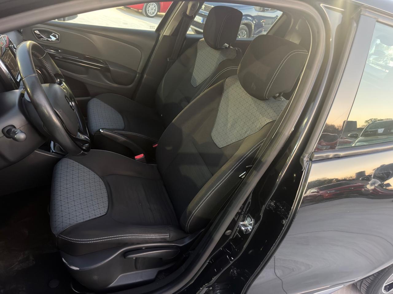 Renault Clio 0.9 TCe 12V 90CV Start&Stop 5 porte Energy