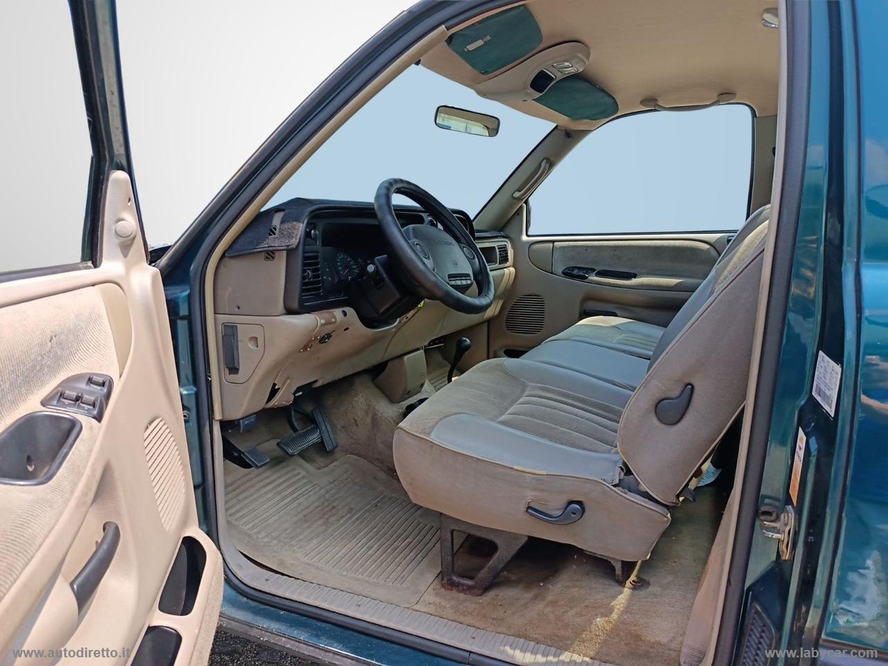 DODGE RAM PICK-UP 4X4