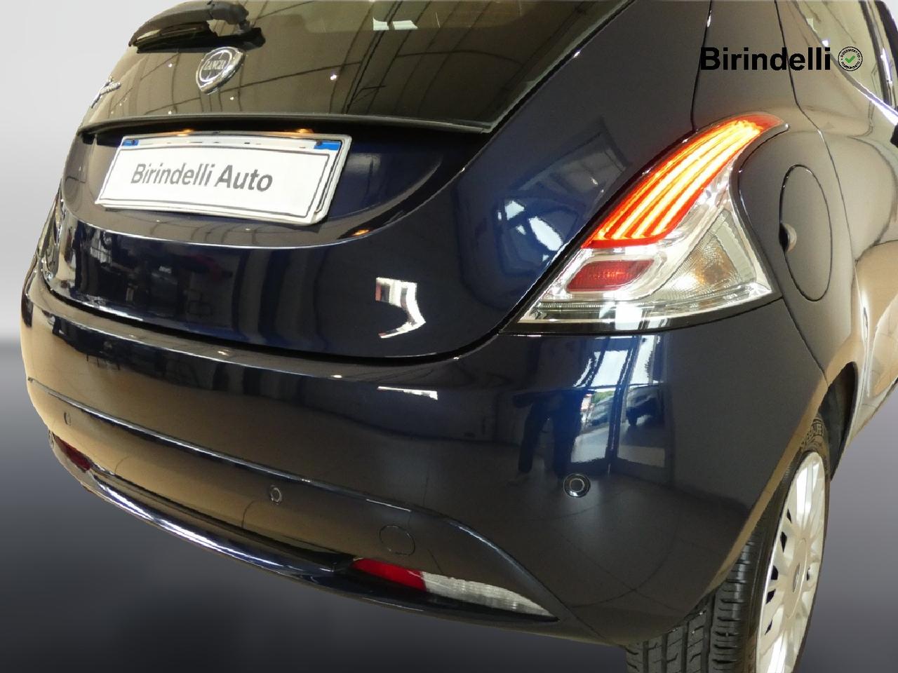 LANCIA Ypsilon 3ª serie - Ypsilon 1.2 69 CV 5 porte Silver