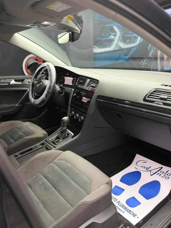 Volkswagen Golf 7.5 R 1.6 TDI 116cv DSG Executive BlueMotion Technology 2018