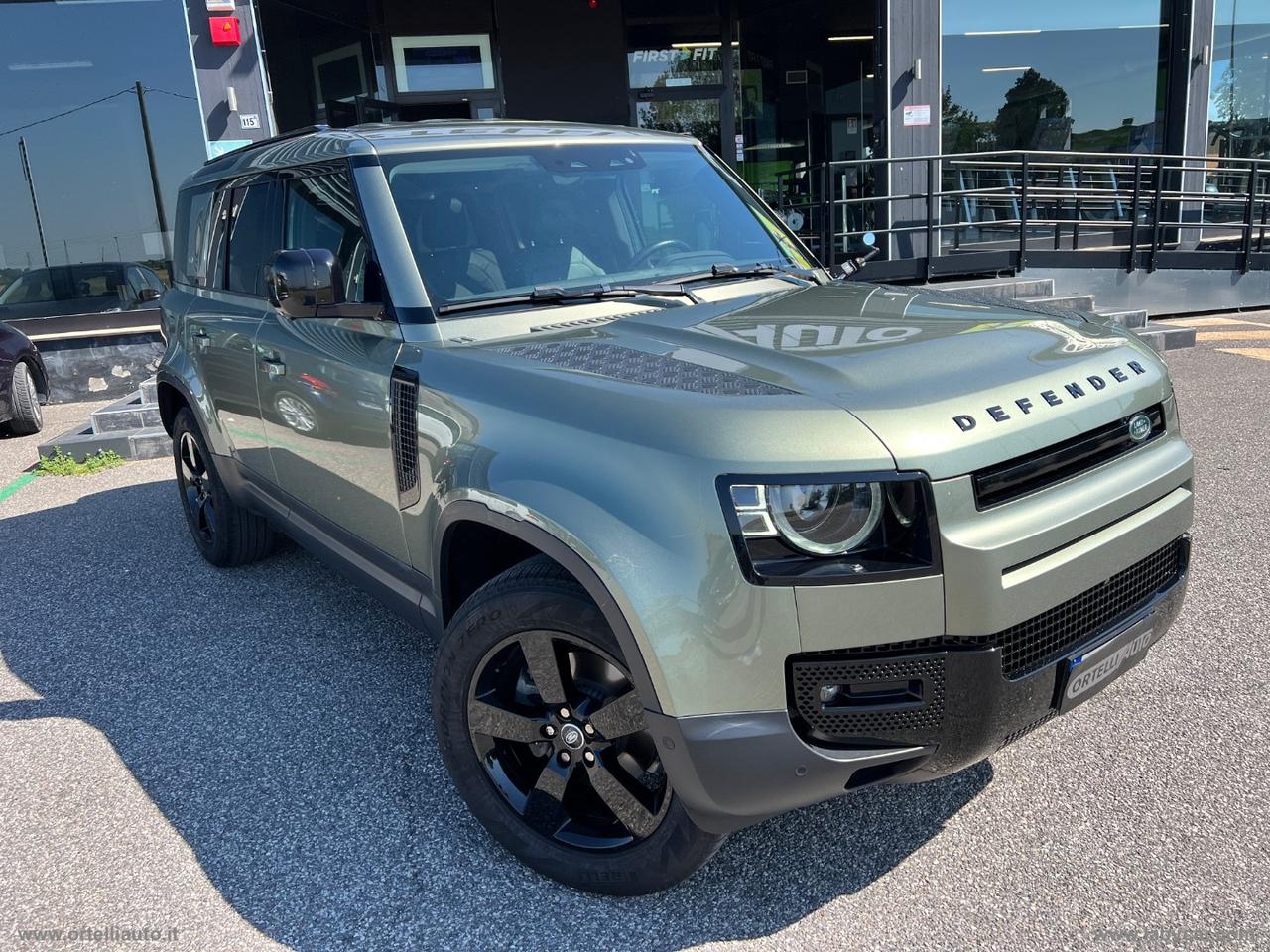 LAND ROVER Defender 110 3.0D I6 250 CV AWD Auto SE