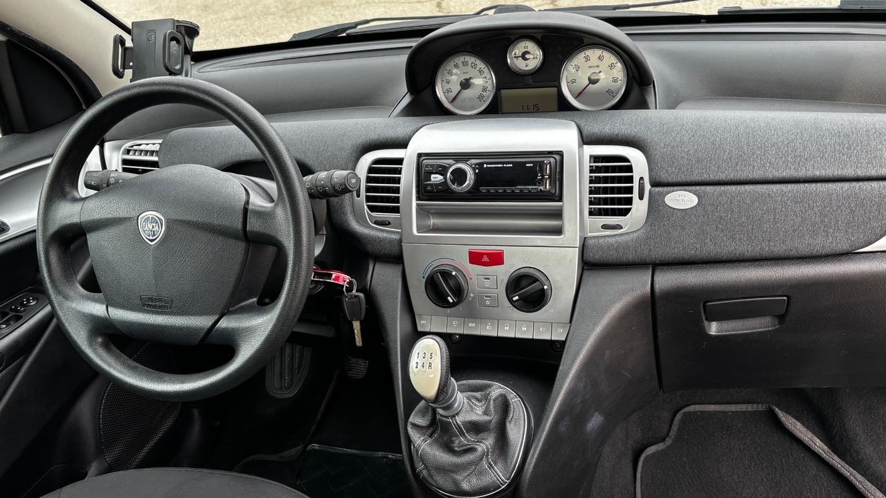 Lancia Ypsilon 1.4 Unyca Ecochic GPL