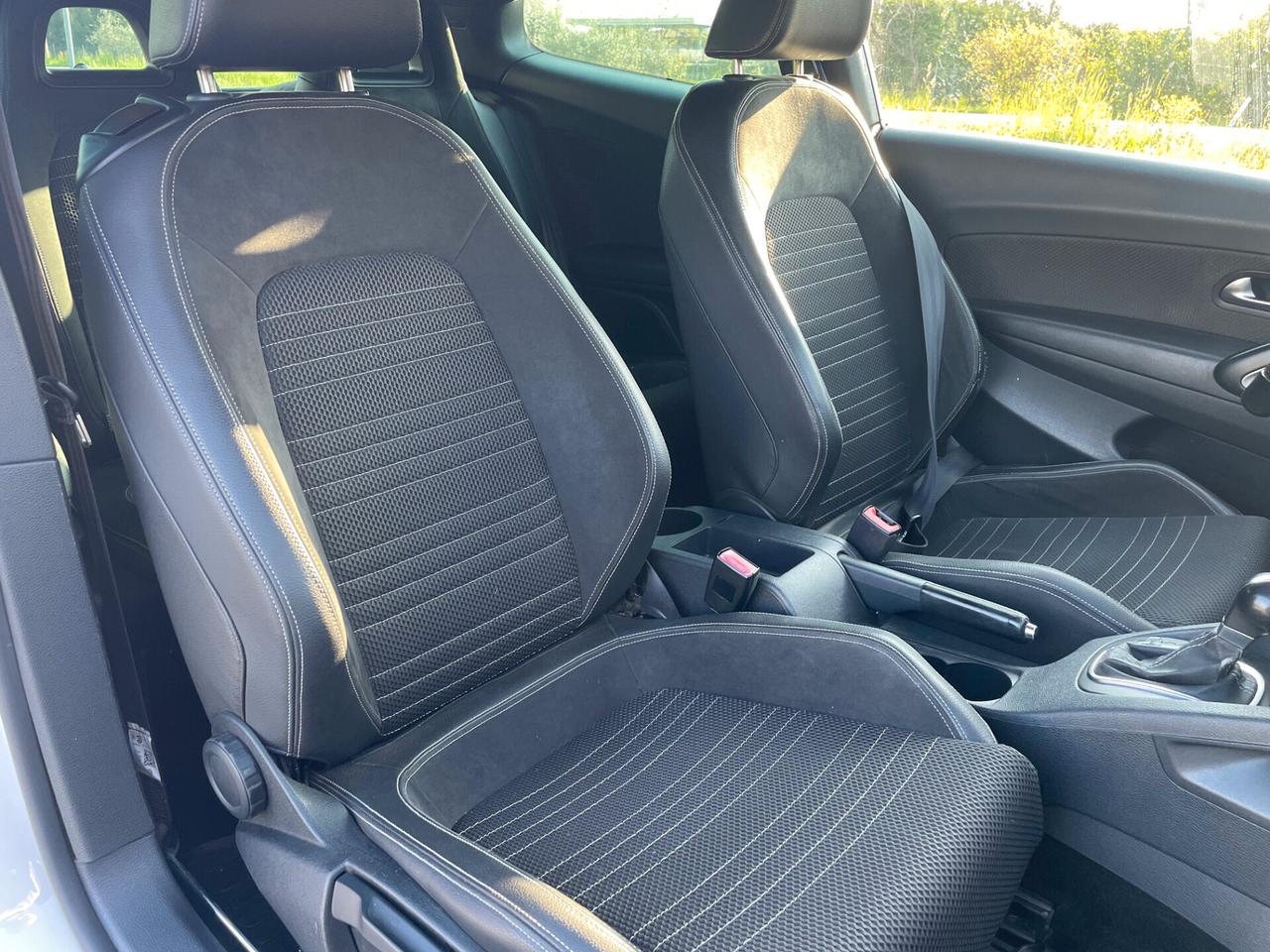 Volkswagen Scirocco 2.0 TDI 140CV DPF DSG