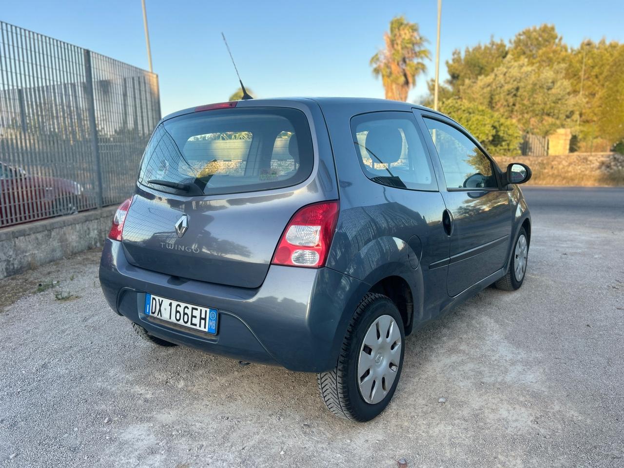 Renault Twingo 1.2 58 cv -2010 -CLIMA