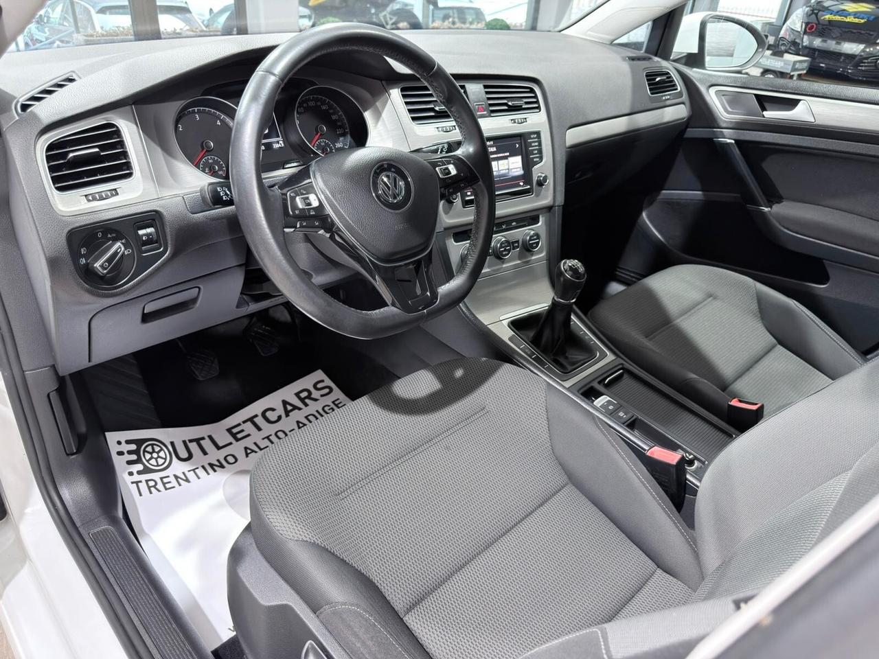 VOLKSWAGEN GOLF 1.6TDI 110CV 5P 2017 105.000km