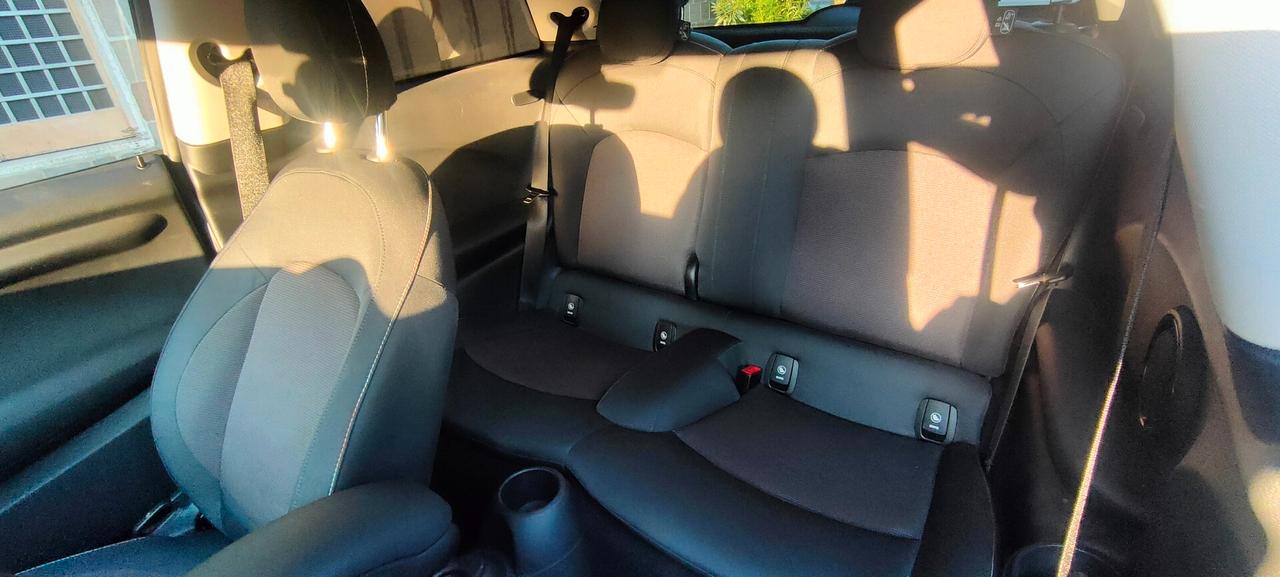 Mini Cooper 1.5 Business