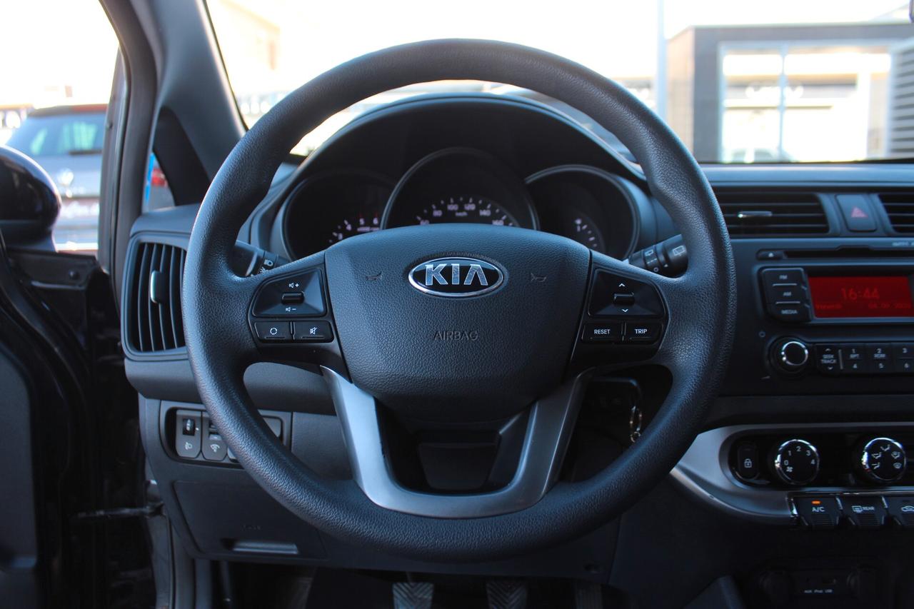 Kia Rio 1.1 CRDi WGT 5p. LX