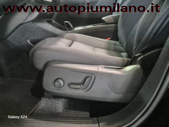 VOLVO XC40 T5 Recharge Plug-in Hybrid Inscription Expression