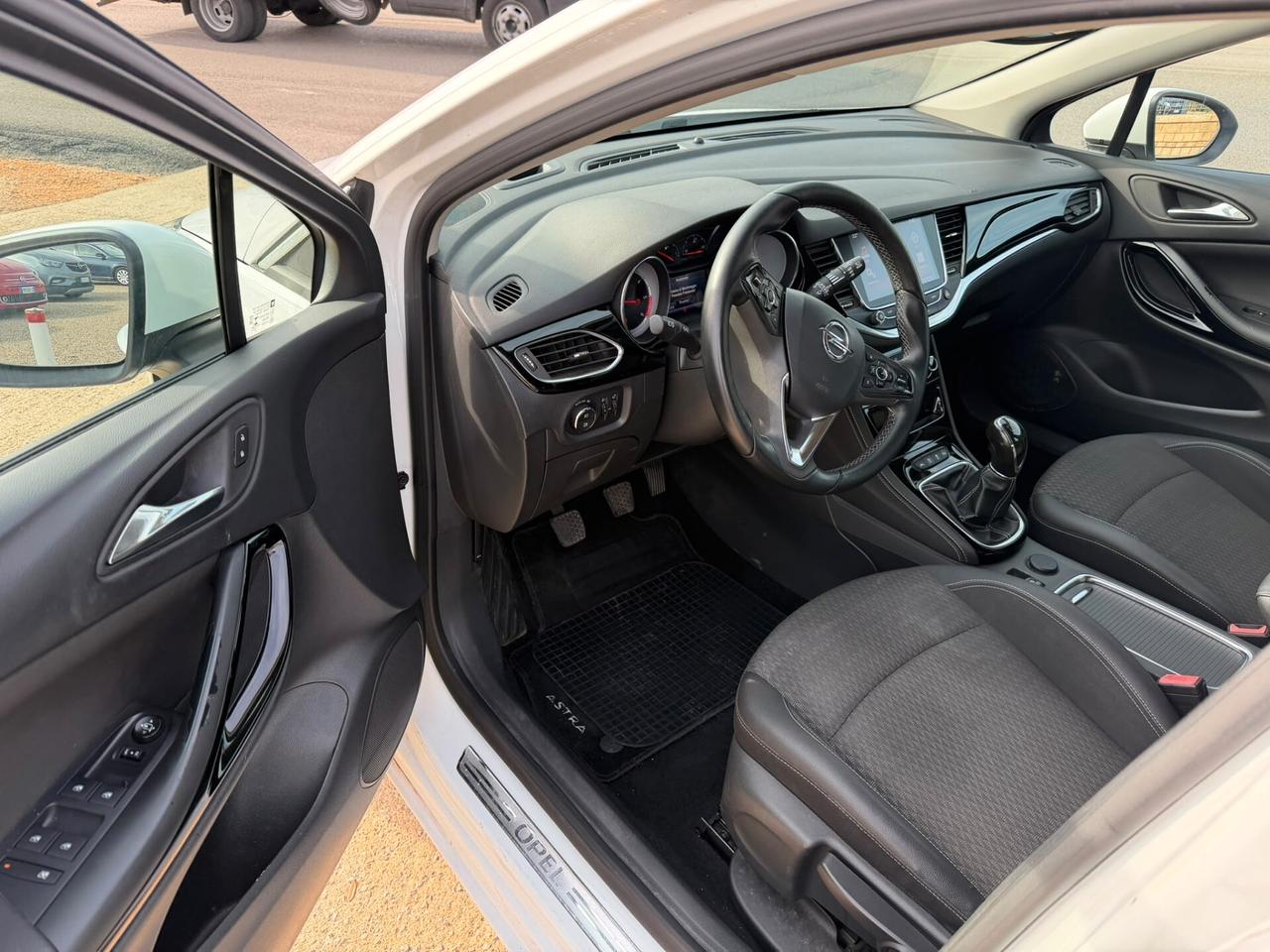 Opel Astra 1.6 CDTi 110CV Start&Stop 5 porte Innovation