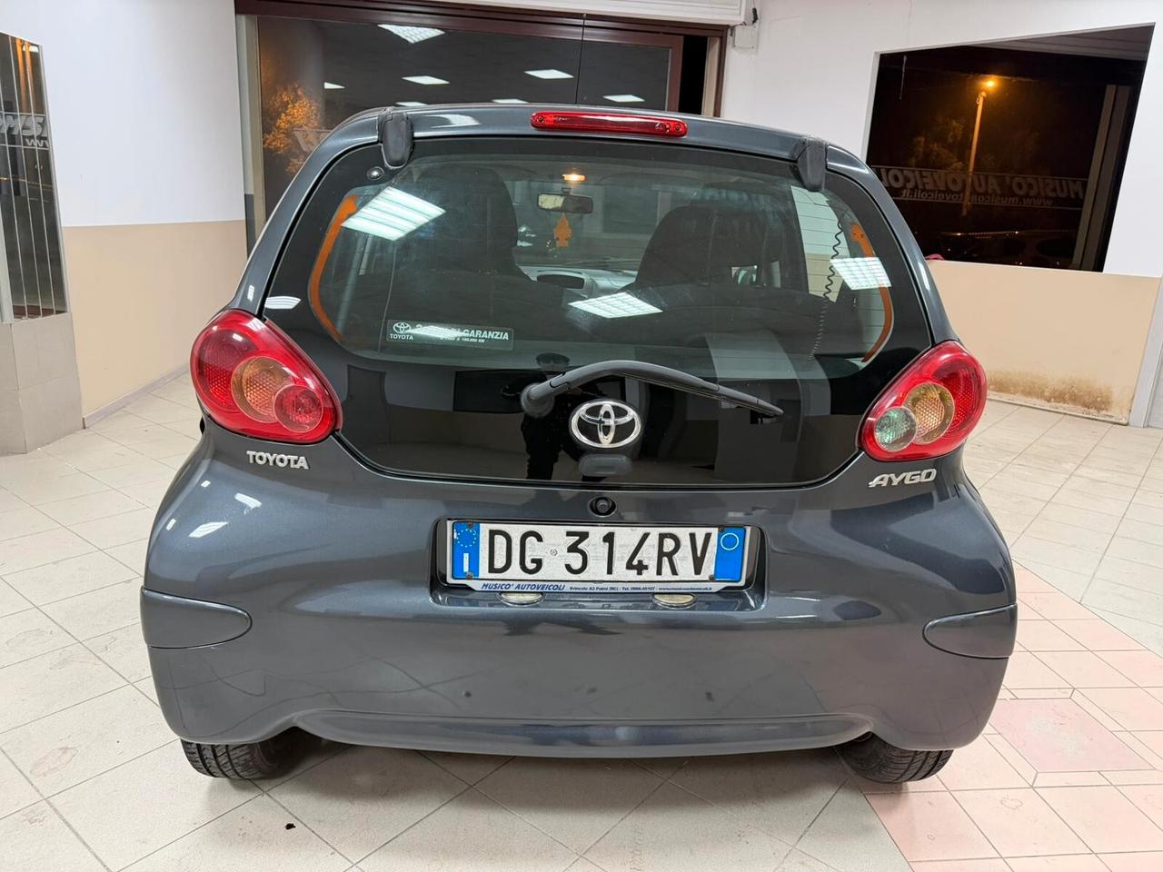 Toyota Aygo 1.0 12V VVT-i 5 porte Sol