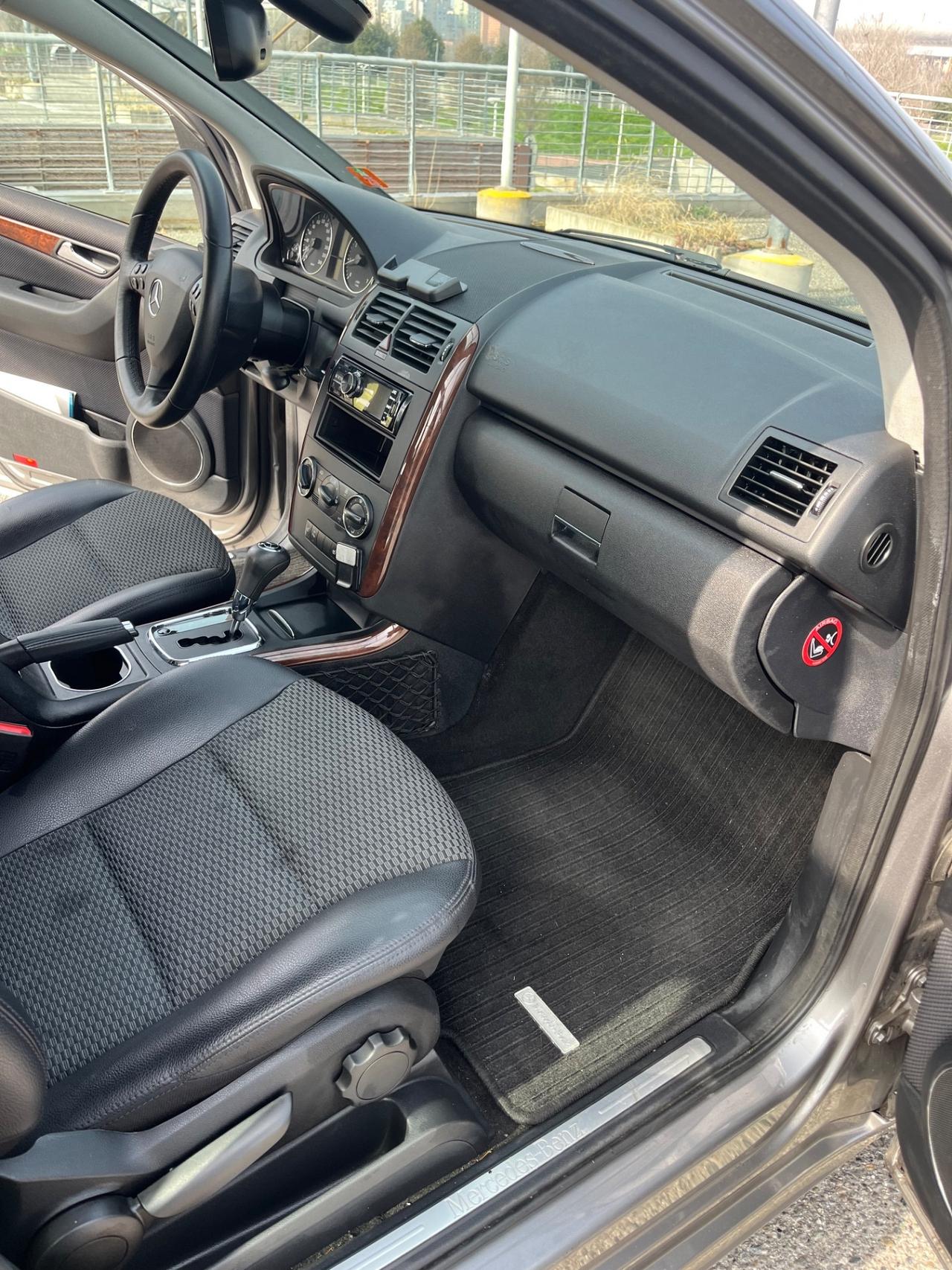 Mercedes-benz A 160 AUTOMATIC Executive