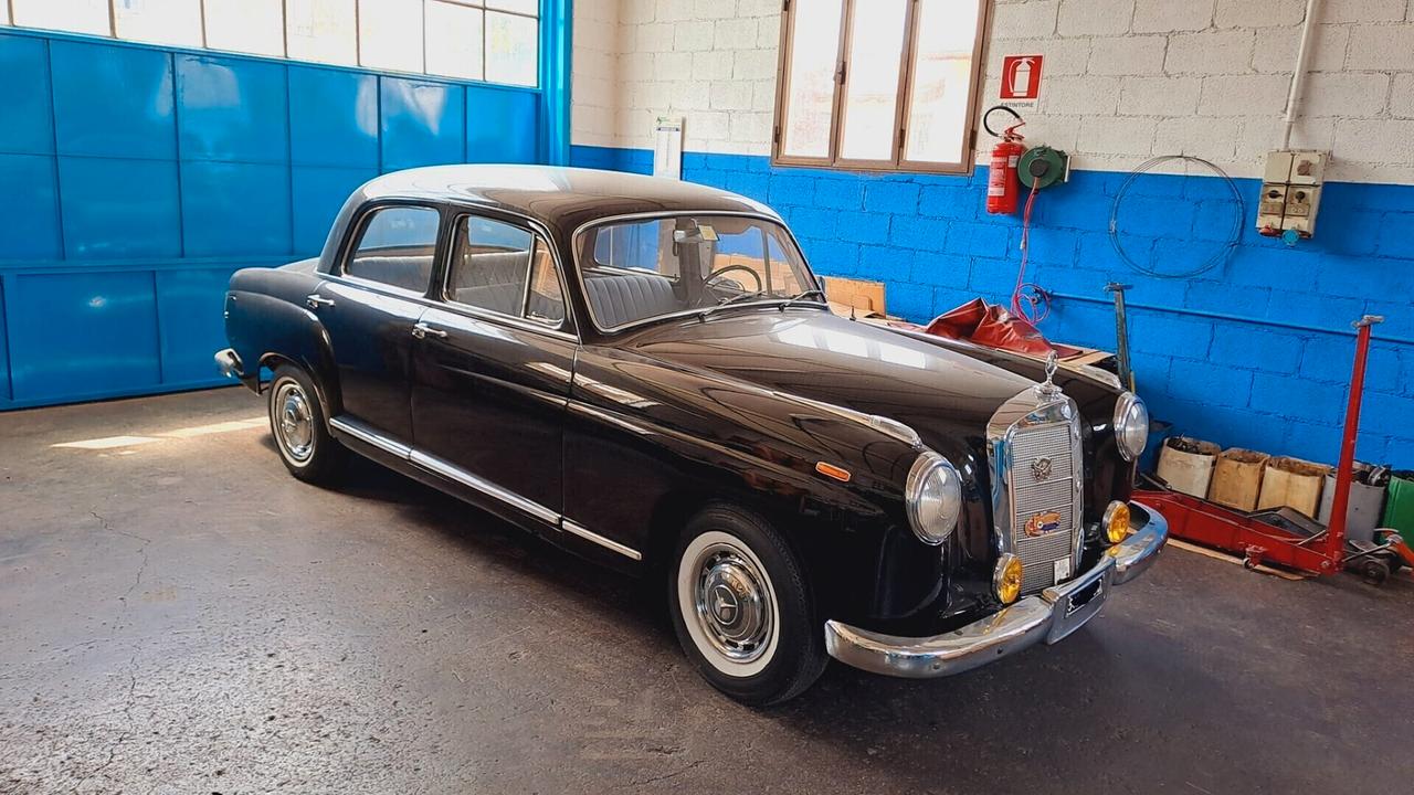 Mercedes 190 PONTON 6 cilindri