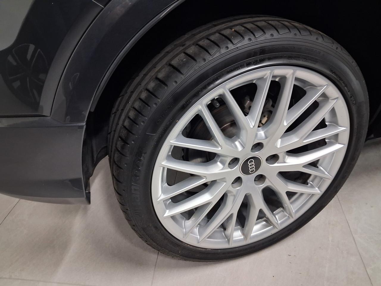 Audi Q2 35 TDI S tronic line Edition