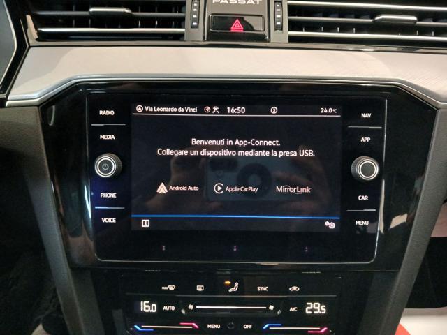 VOLKSWAGEN Passat Variant 2.0 TDI DSG Business + KM SOLO AUTOSTRADA!!!