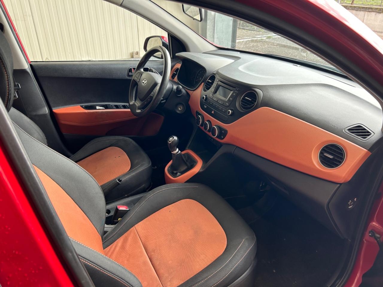 Hyundai i10 Login