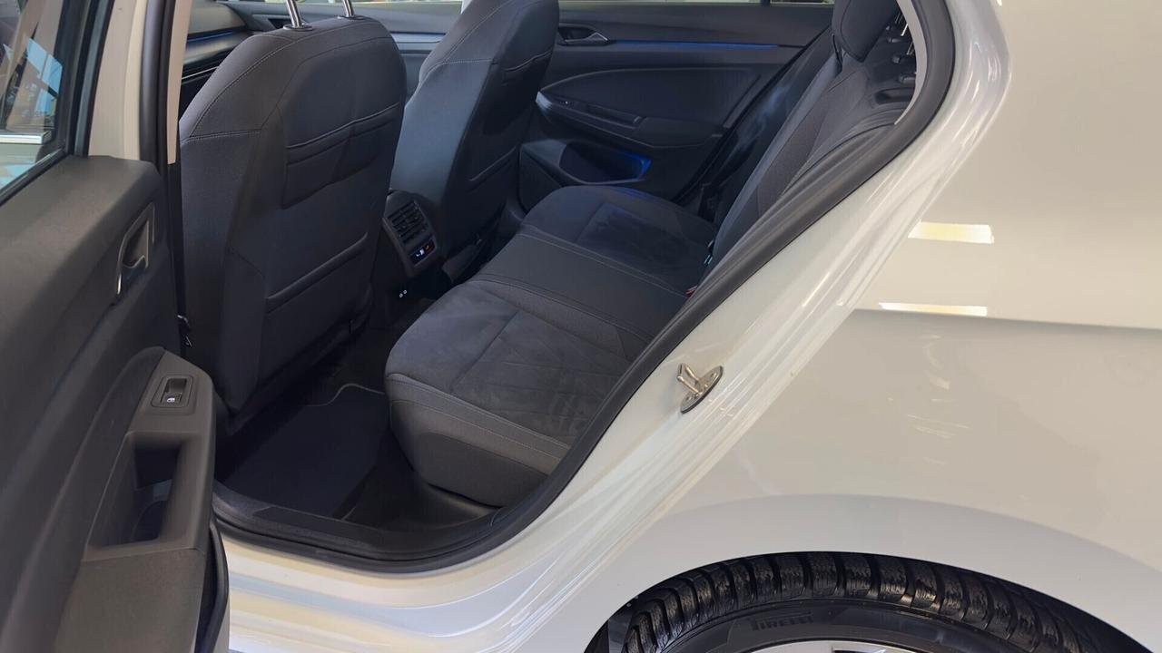 Volkswagen Golf 2.0 TDI 150 CV DSG SCR Style 2022