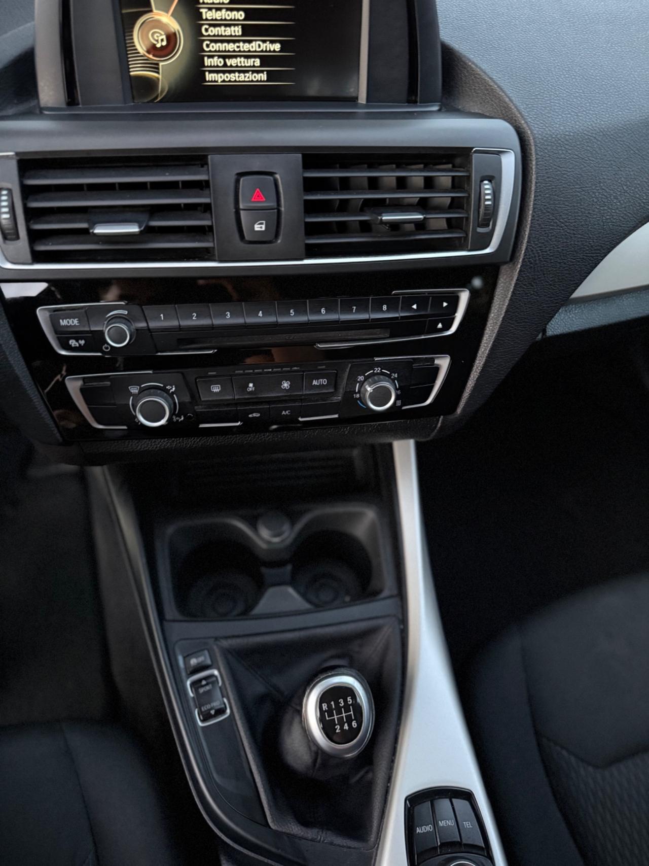 Bmw 116 116d 5p. Urban