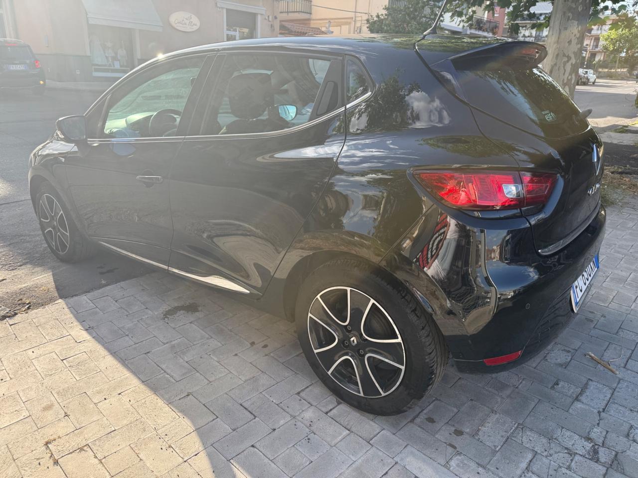 Renault Clio dCi 8V 90CV Start&Stop 5 porte Energy Intens