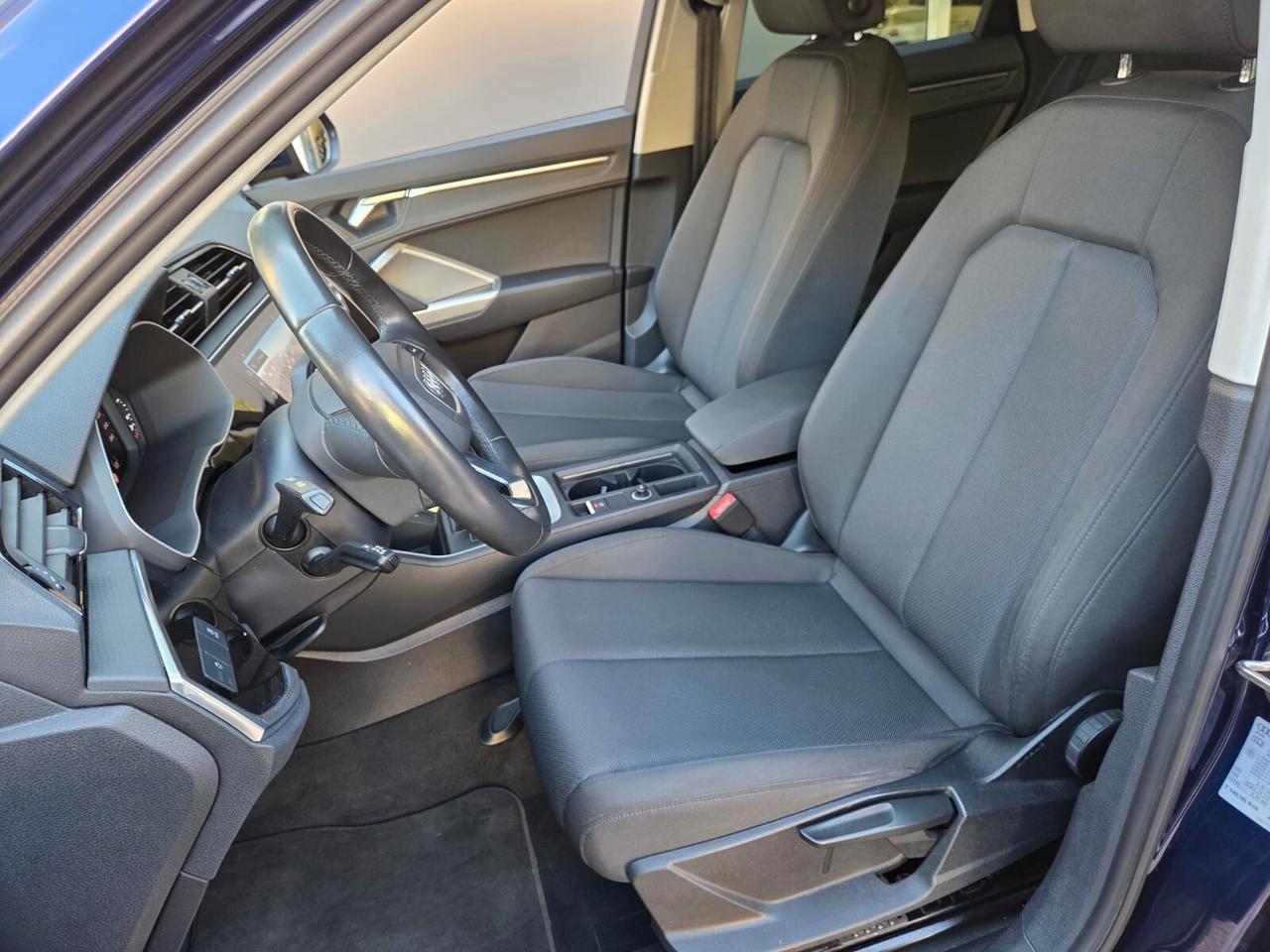 Audi Q3 35 TDI S tronic 150 cv Business