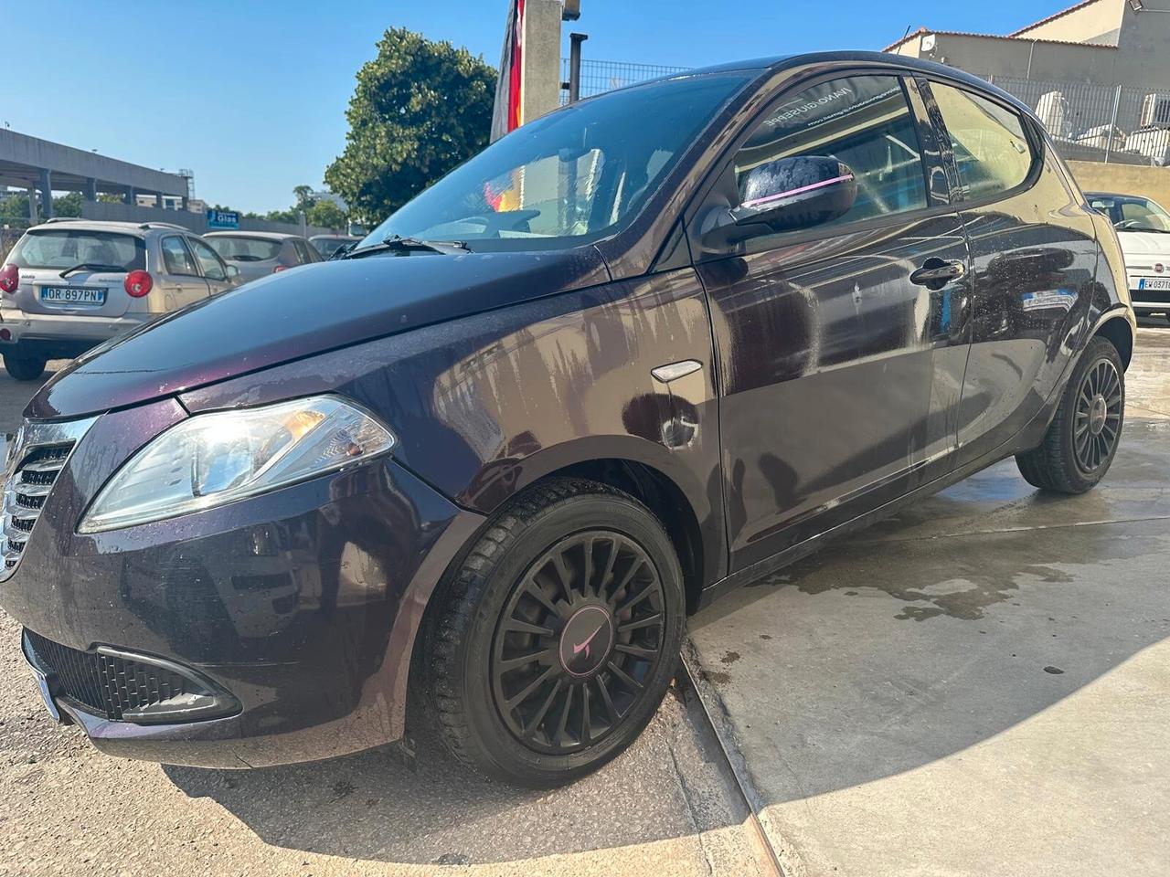 Lancia Ypsilon 1.3 DIESEL 120MILA KM