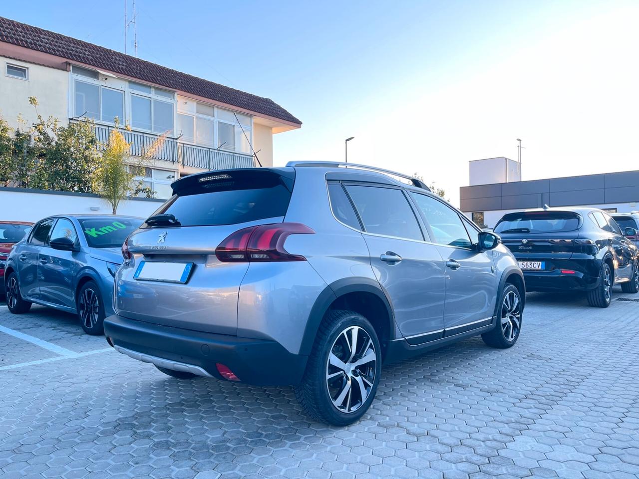 Peugeot 2008 BlueHDi 120 S&S Crossway (tetto in vetro)