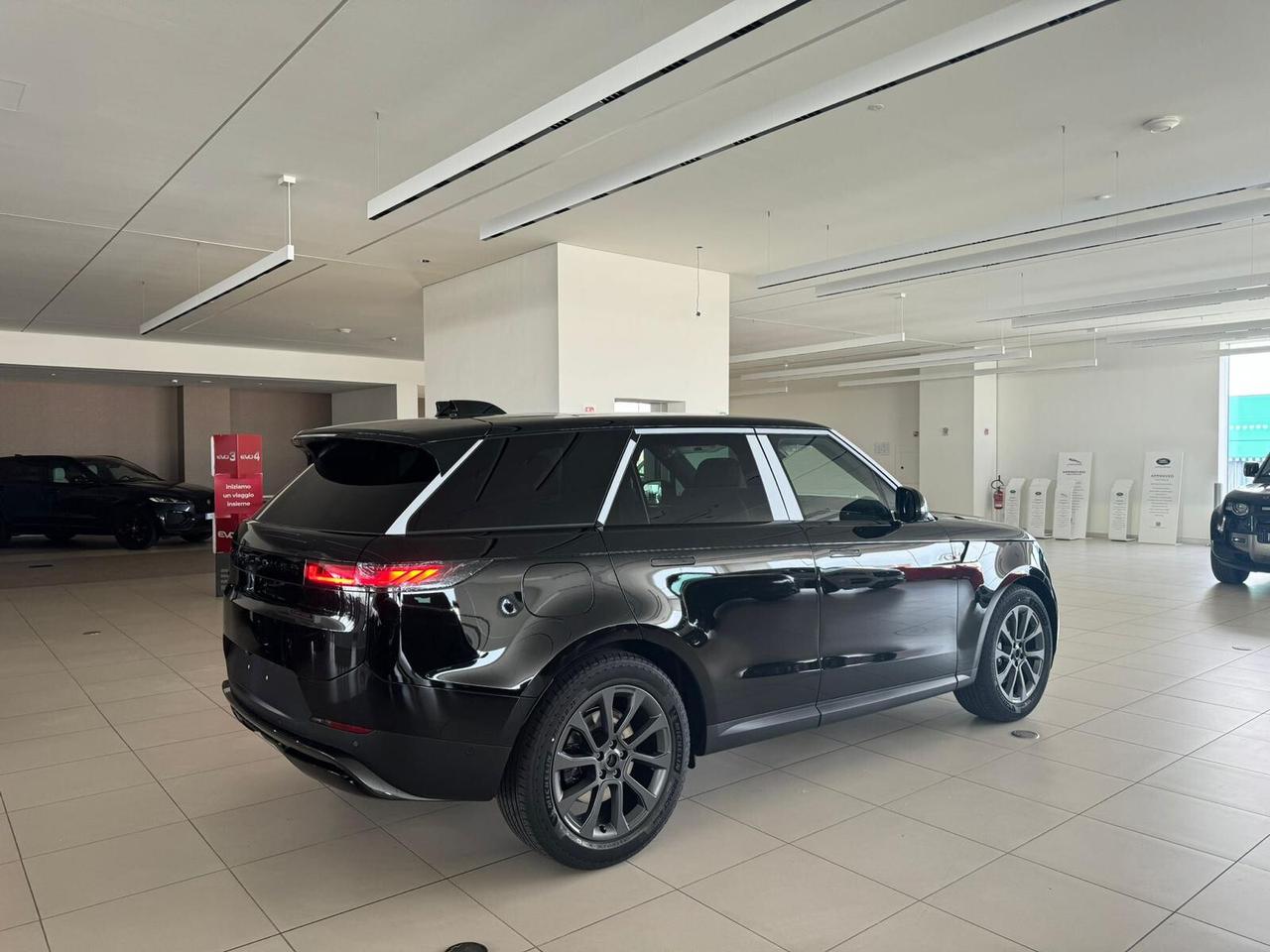 Range Rover Sport 3.0D l6 249 CV S - Black edition