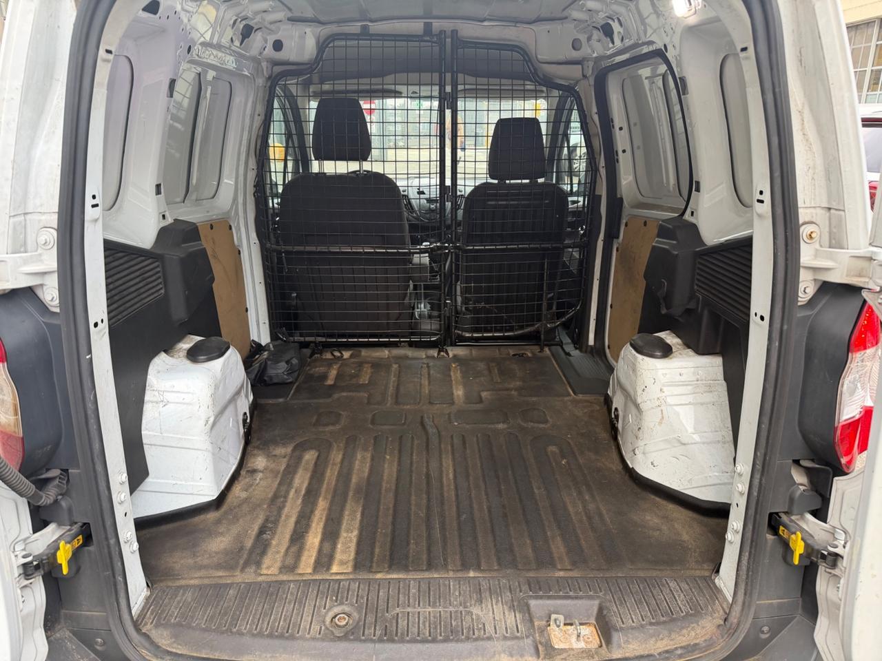 Ford courier transit 2018