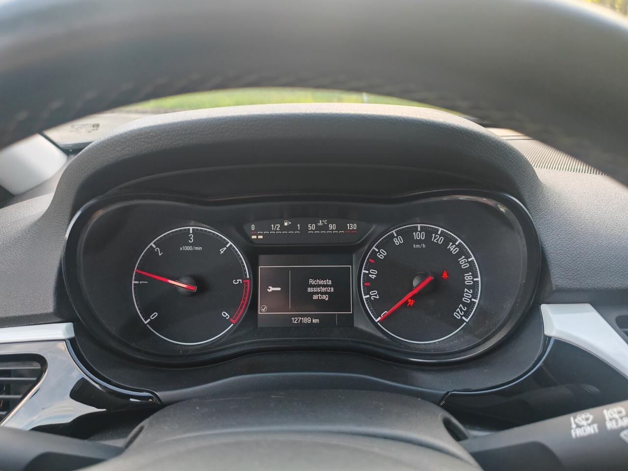 Opel Corsa 1.3 CDTi b-Color Incidentata