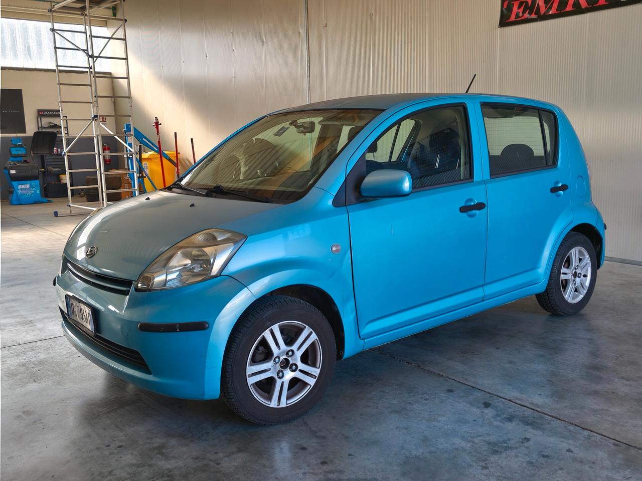 Daihatsu Sirion 1.0 12v
