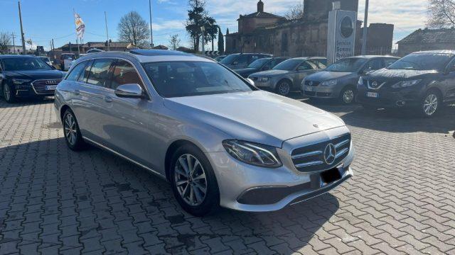 MERCEDES-BENZ E 220 d S.W. Auto Business Sport