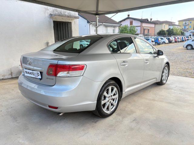 TOYOTA Avensis 2.0 D-4D KM E MOTORE ORIGINALI TAGLIANDI CERTIFICA