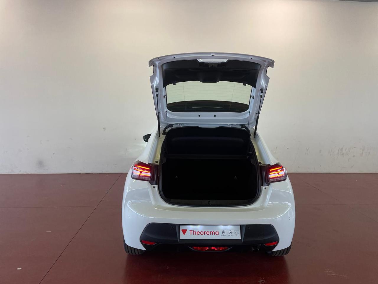 PEUGEOT 208 5P - STYLE P.Tech 75 S&S