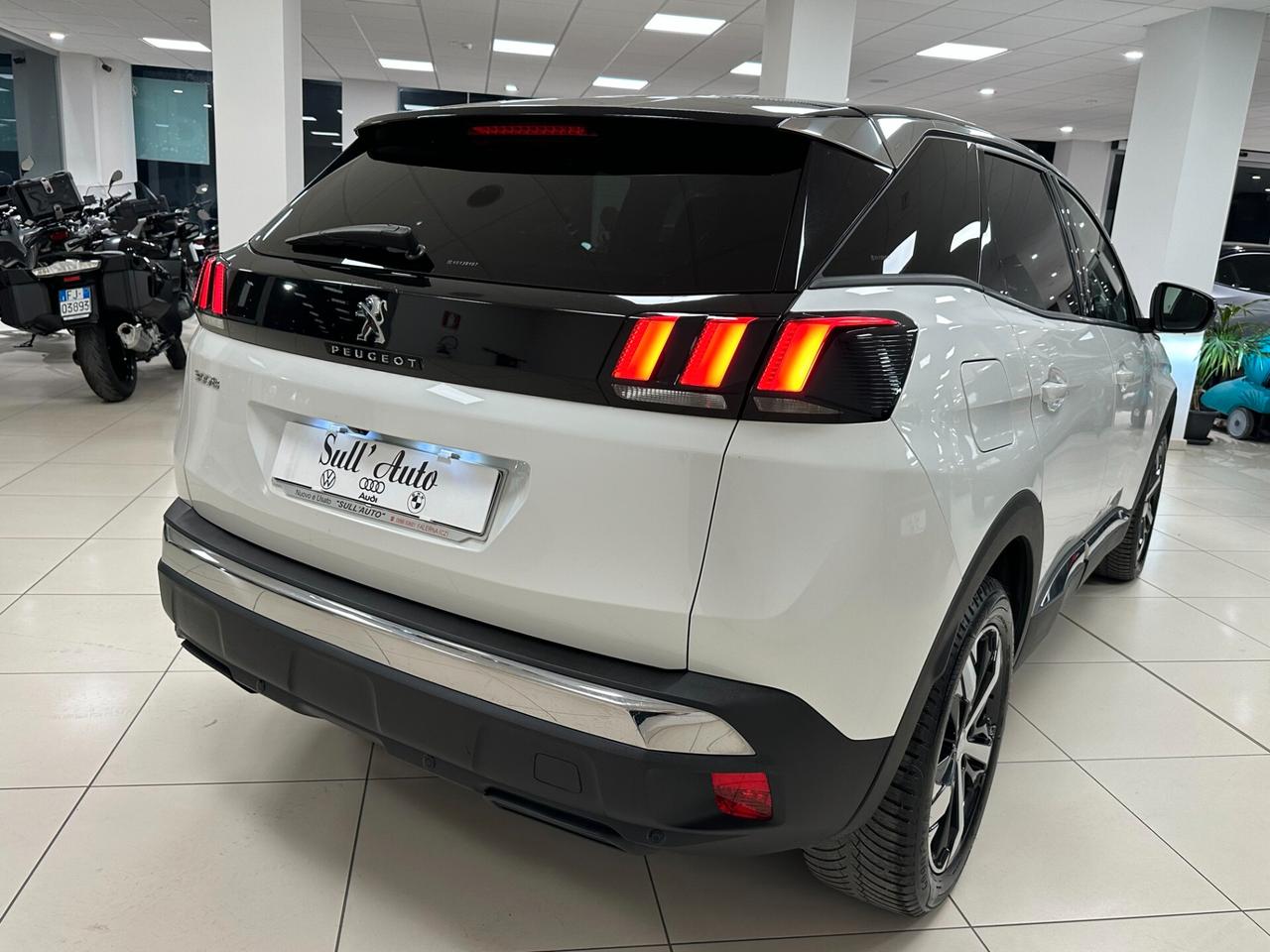 Peugeot 3008 BlueHDi 130 S&S EAT8 Allure Pack 2022