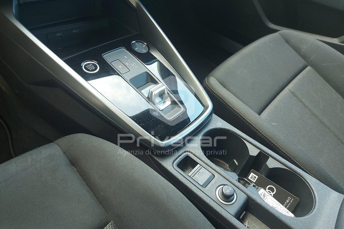 AUDI A3 SPB 30 g-tron S tronic Business